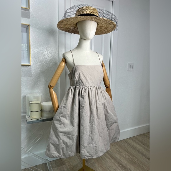 H&M light gray dress with pockets - Picture 6 of 14